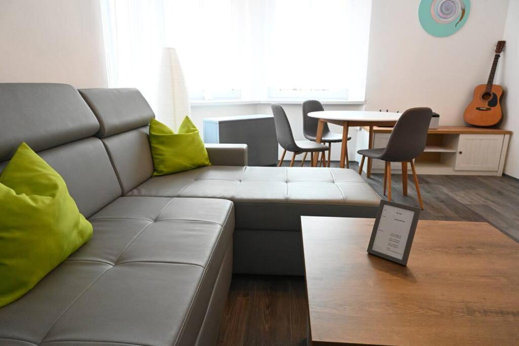 Rodinny Apartman U Broumovskeho Namesti Buitenkant foto